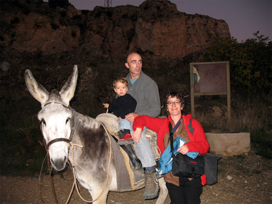 la-familia-y-el-burro.jpg
