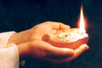 la-magia-de-las-velas-encendidas...jpg