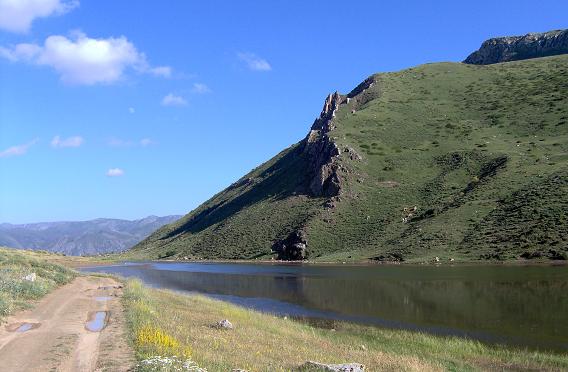 Lago_de_Babia.JPG