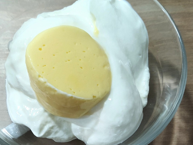 lem-cur-yog.jpg