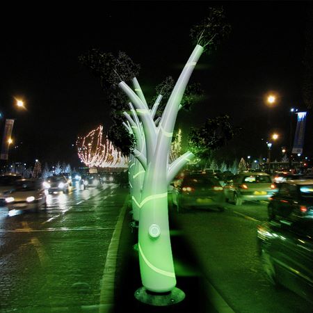 light-tree-aims-to-replace-conventional-street-lamps-with-superior-aesthetics-and-functionality2.jpg