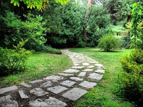 lineas-curvas-el-diseno-jardines-L-5GvTEU.jpe