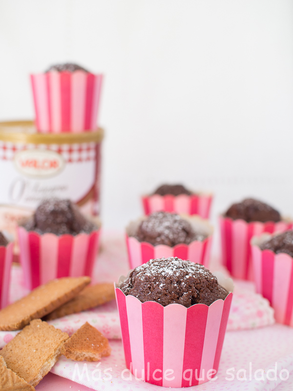 Magdalenas%2Bde%2Bchocolate%2Bcon%2Bgalletas%252C%2Bsin%2Bharina.jpg