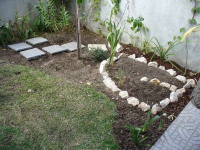mijardin_12ago07.JPG