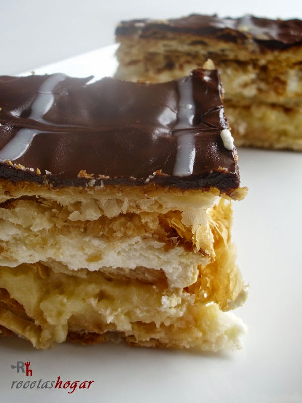 Milhoja-de-crema-pastelera%2C-nata-y-chocolate-portada.jpg