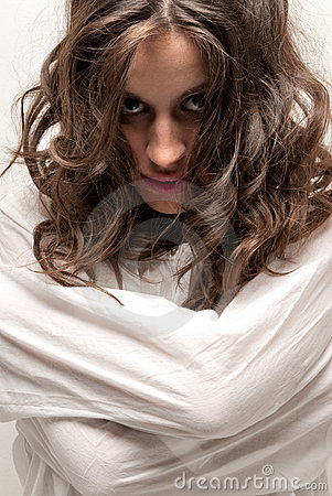mujer-insana-joven-con-la-mirada-de-la-camisa-de-fuerza-thumb16656927.jpg