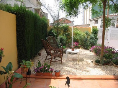 normal_jardin%20delantero%20001.jpg