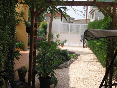 normal_jardin%20delantero%20009.jpg
