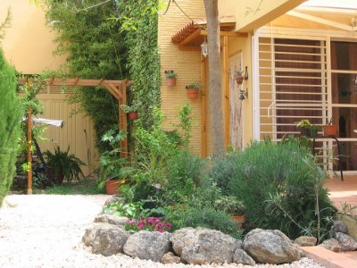 normal_jardin%20delantero%20012.jpg