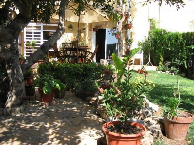 normal_jardin%20trasero%20006%7E0.jpg