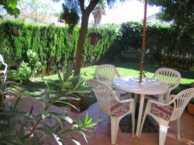 normal_jardintrasero1.JPG