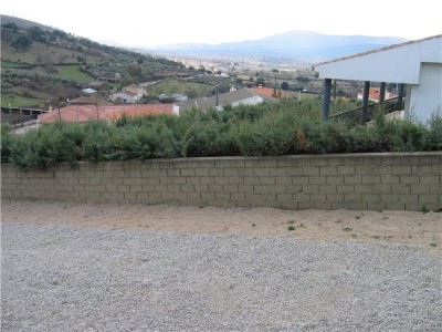 normal_pared%20da%20al%20oeste.jpg