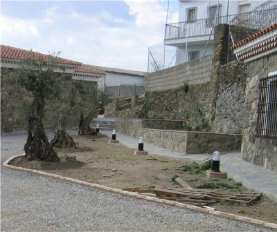 normal_pared%20jardineras.jpg