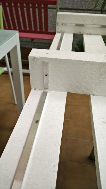 NreT1Cm.jpg