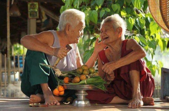 okinawa_ancianos.jpg