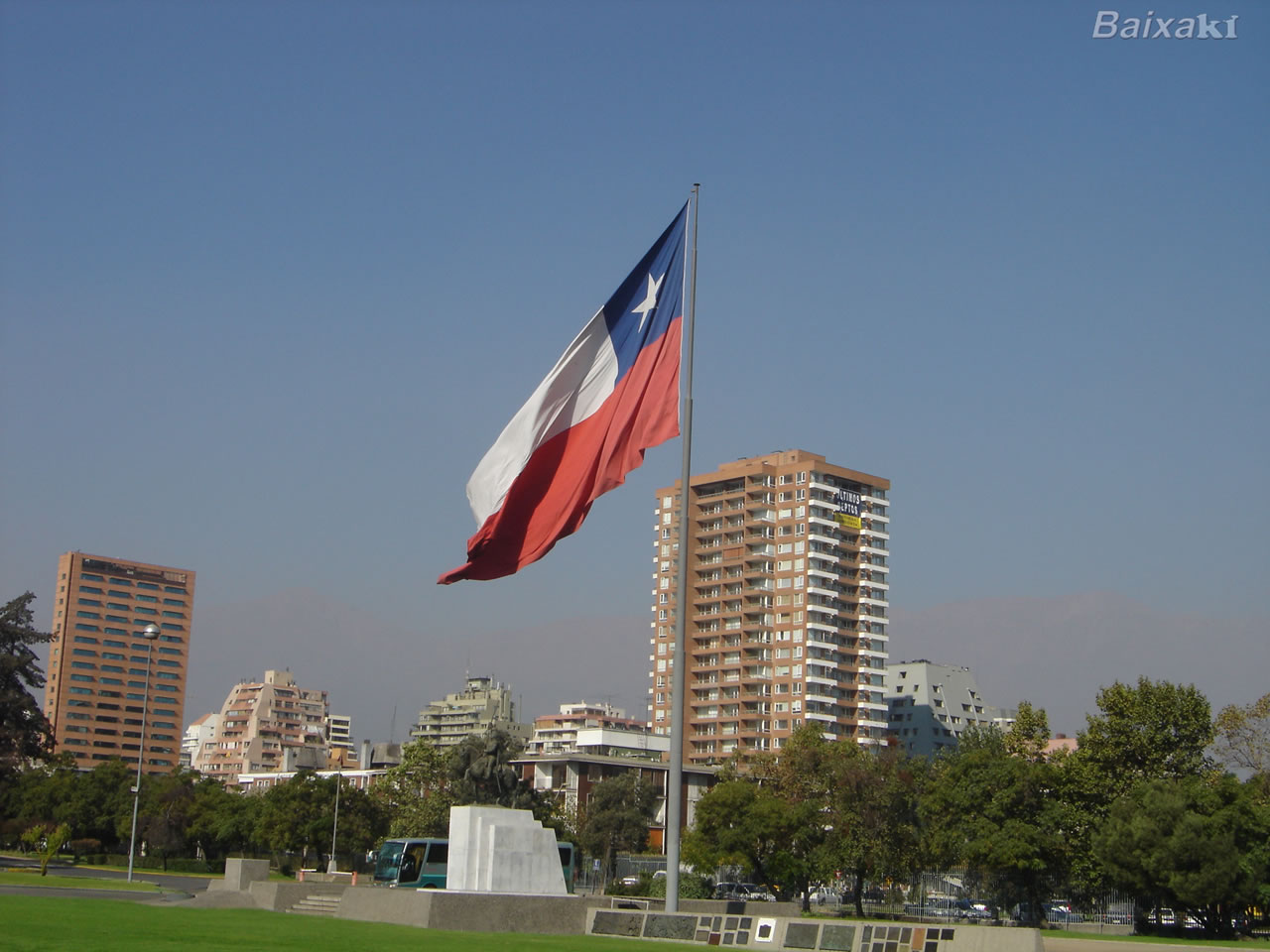 opt1212774641w.jpg