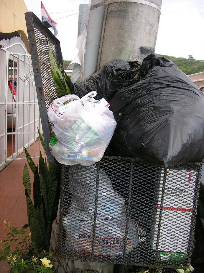 opt1247814826c.JPG
