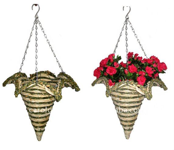 Palm_leaf_and_Maize_rope_Star_Cone.jpg