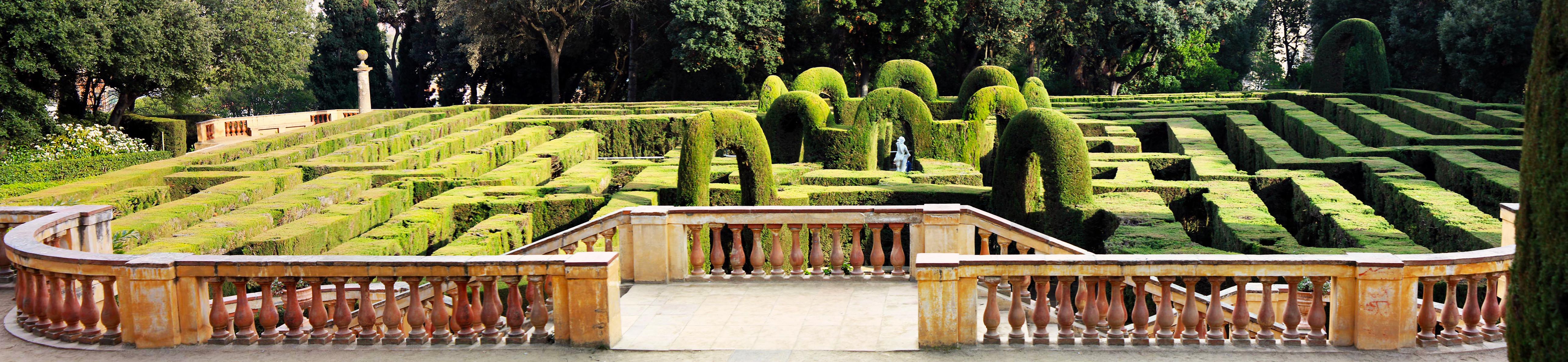 Panorama_-_Parc_del_Laberint.jpg