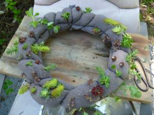 panty-hose-succulent-wreaths-21523066.jpg
