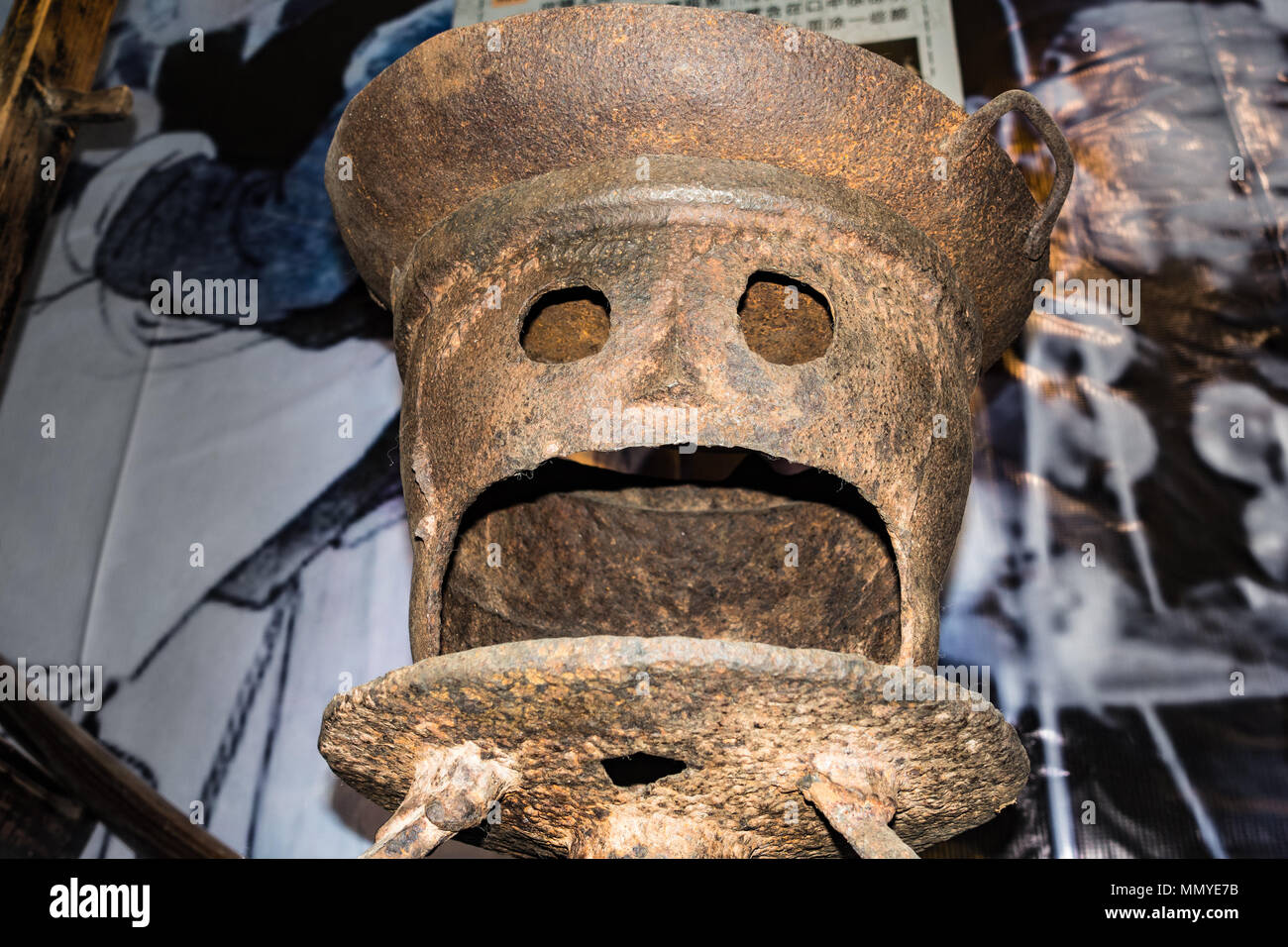 pareidolia-enfrentan-en-la-antigua-china-objeto-utensilios-de-metal-mmye7b.jpg