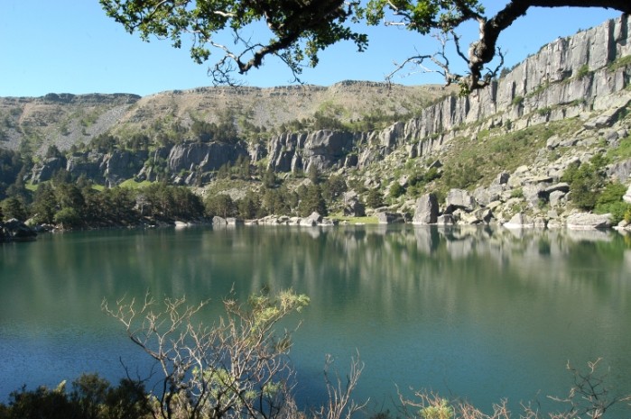 parque-natural-laguna-negra-soria-espana.jpg