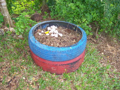 photo_usedtirecomposter.jpg
