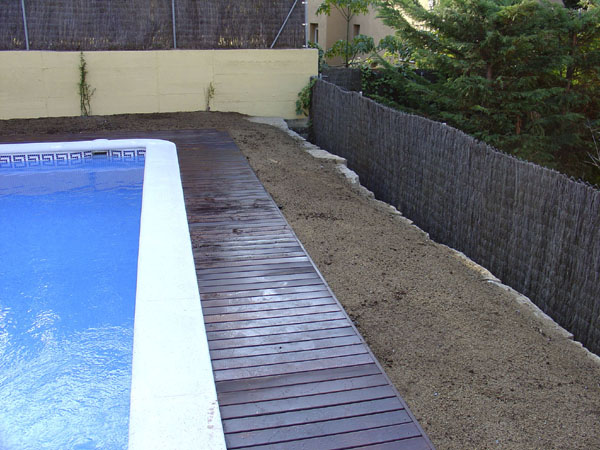 piscina2%7E0.jpg
