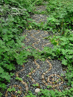 Plants-encroach-on-'The-Riv.jpg