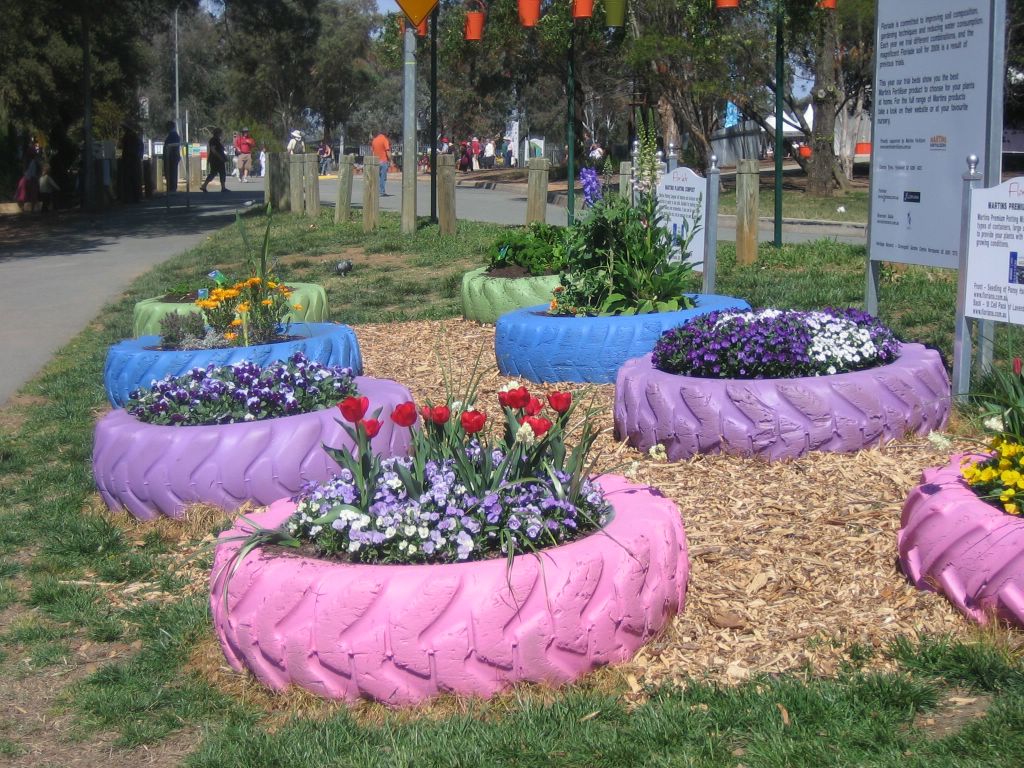 pneus%20canteiros-lindo!.jpg