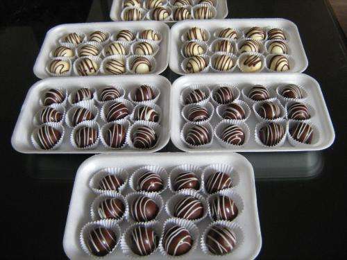 por-navidad-oferta-bombones-de-chocolate-relleno-de_fa61ef041e_3.jpg