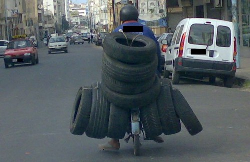 Porteur-de-pneus-n-4-Casablanca.jpg