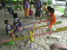 pr_thaiplayground3_th.jpg
