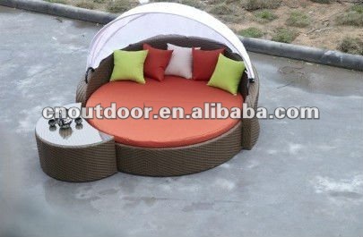 rattan_round_bed.jpg
