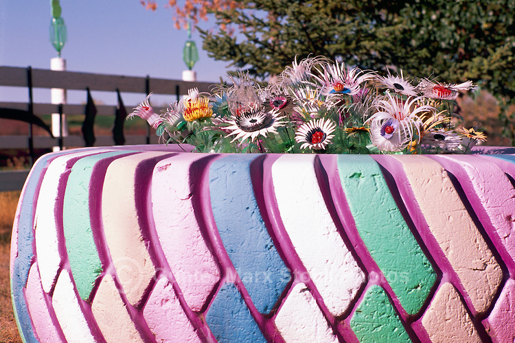 Recycled-Tire-Flowers-ALB-1700.jpg