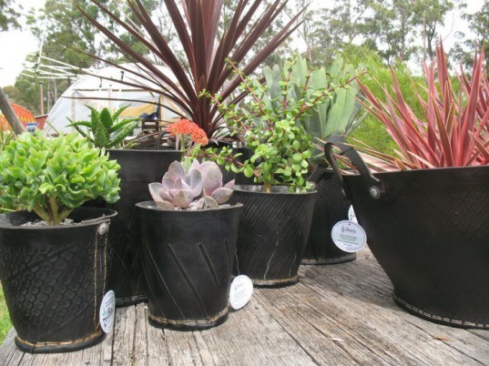 recycled-tire-pots-3-537x402.jpg