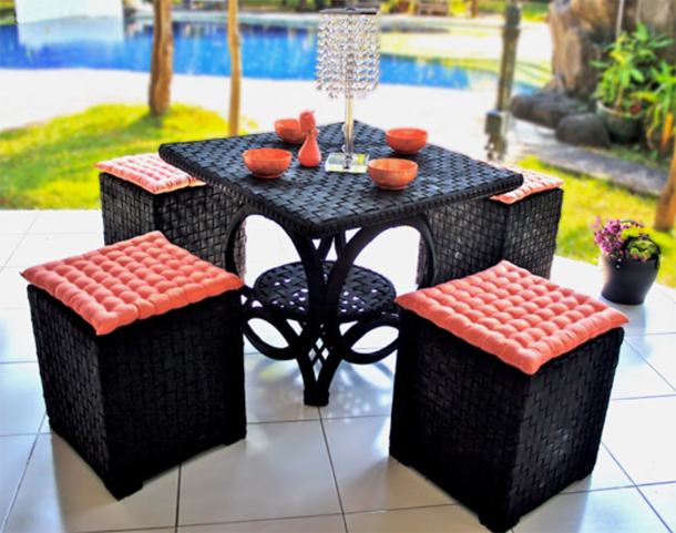 recycled-tire-table-chair-set.jpg