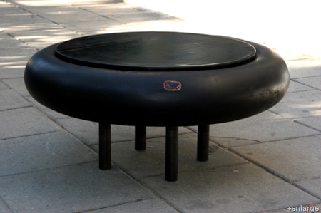 recycoool-inflatable-furniture2.jpg