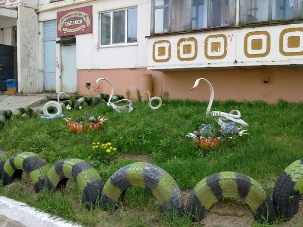 reuse-old-tires-1.jpg