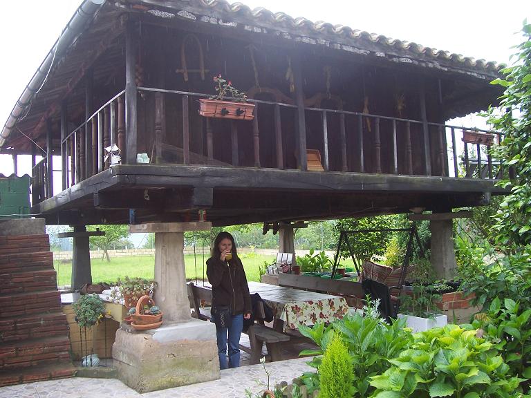 rgh1212620098d.jpg