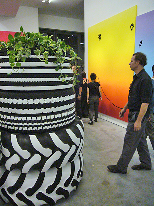 Rob-Pruitt-Tire-Sculptures1.jpg