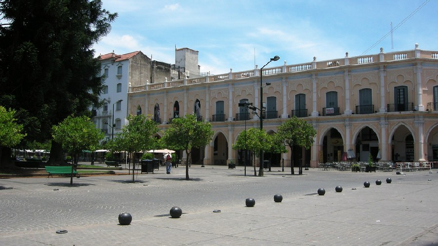 salta-1372490027-L.jpg