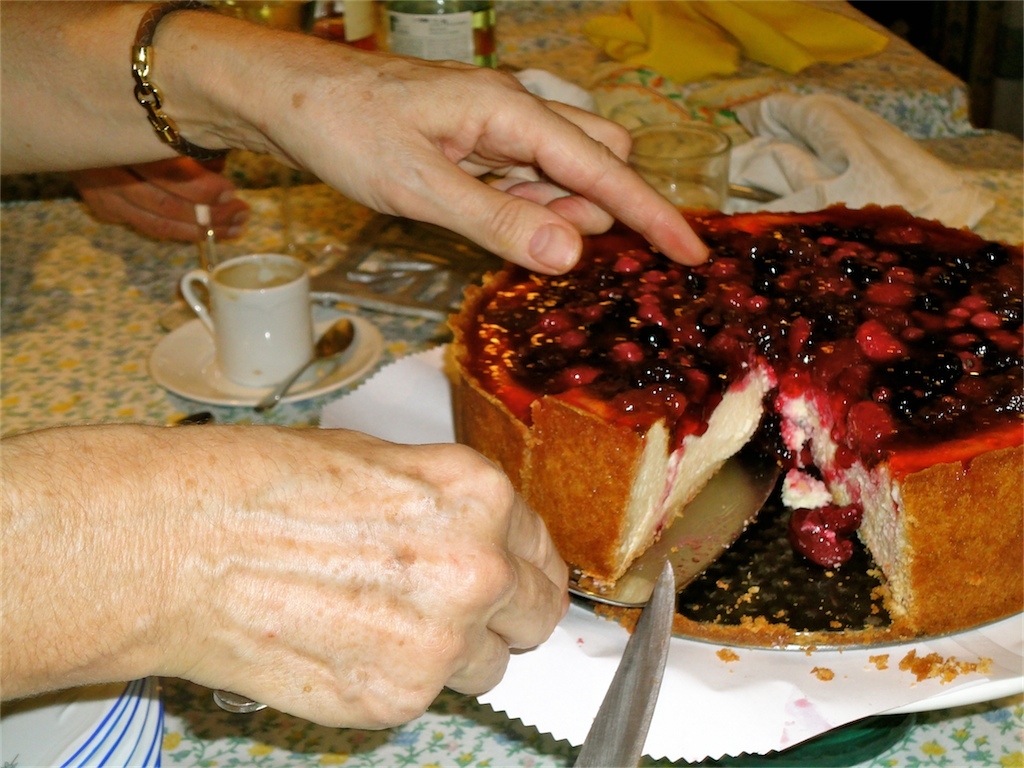 sirviendo-la-tarta.jpg