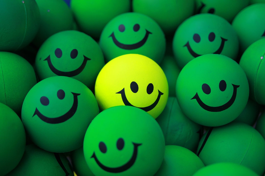 smile-bolas-verdes.jpg
