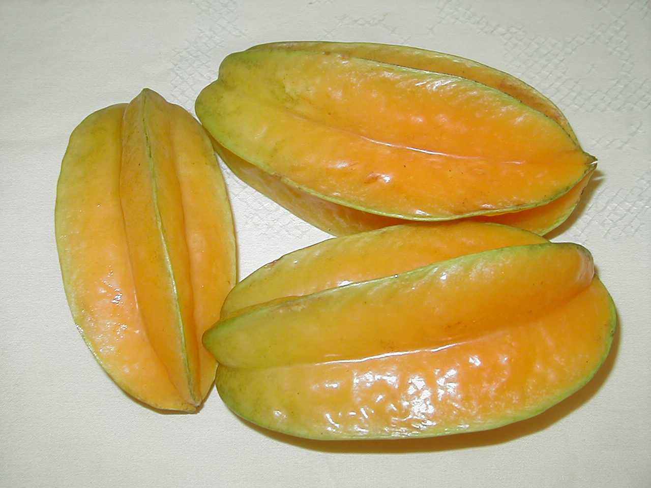 Star_Fruit_Carambola_.jpg