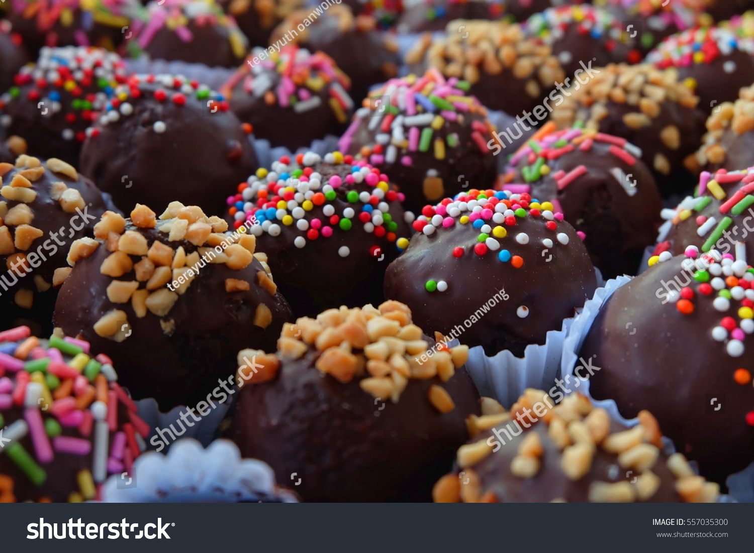 stock-photo-chocolate-cake-balls-in-the-box-557035300.jpg