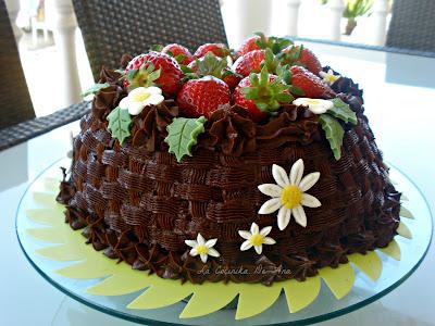 tarta-cesta-terciopelo-rojo-L-eanoDt.jpe
