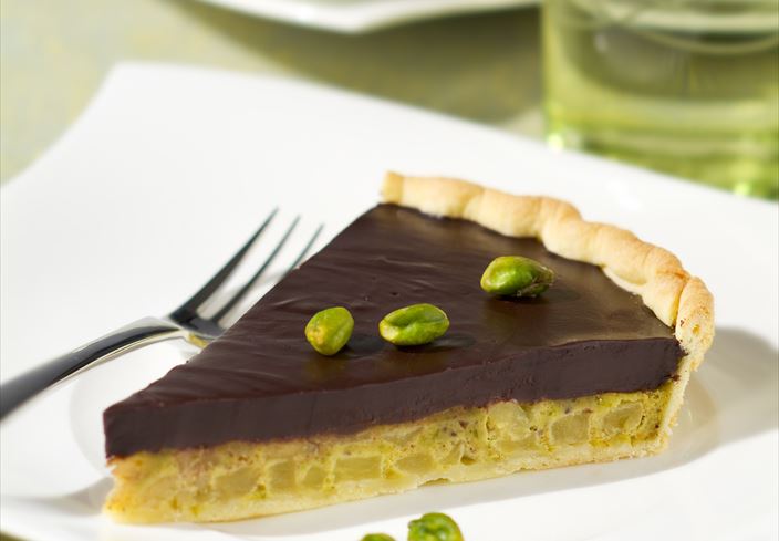 tarta-de-manzana-y-pistachos-con-crema-de-chocolate.jpg