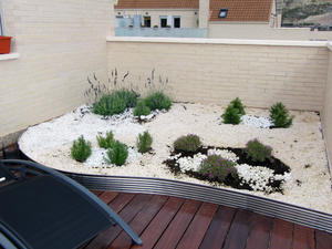 th_04875_Jardin_122_396lo.jpg