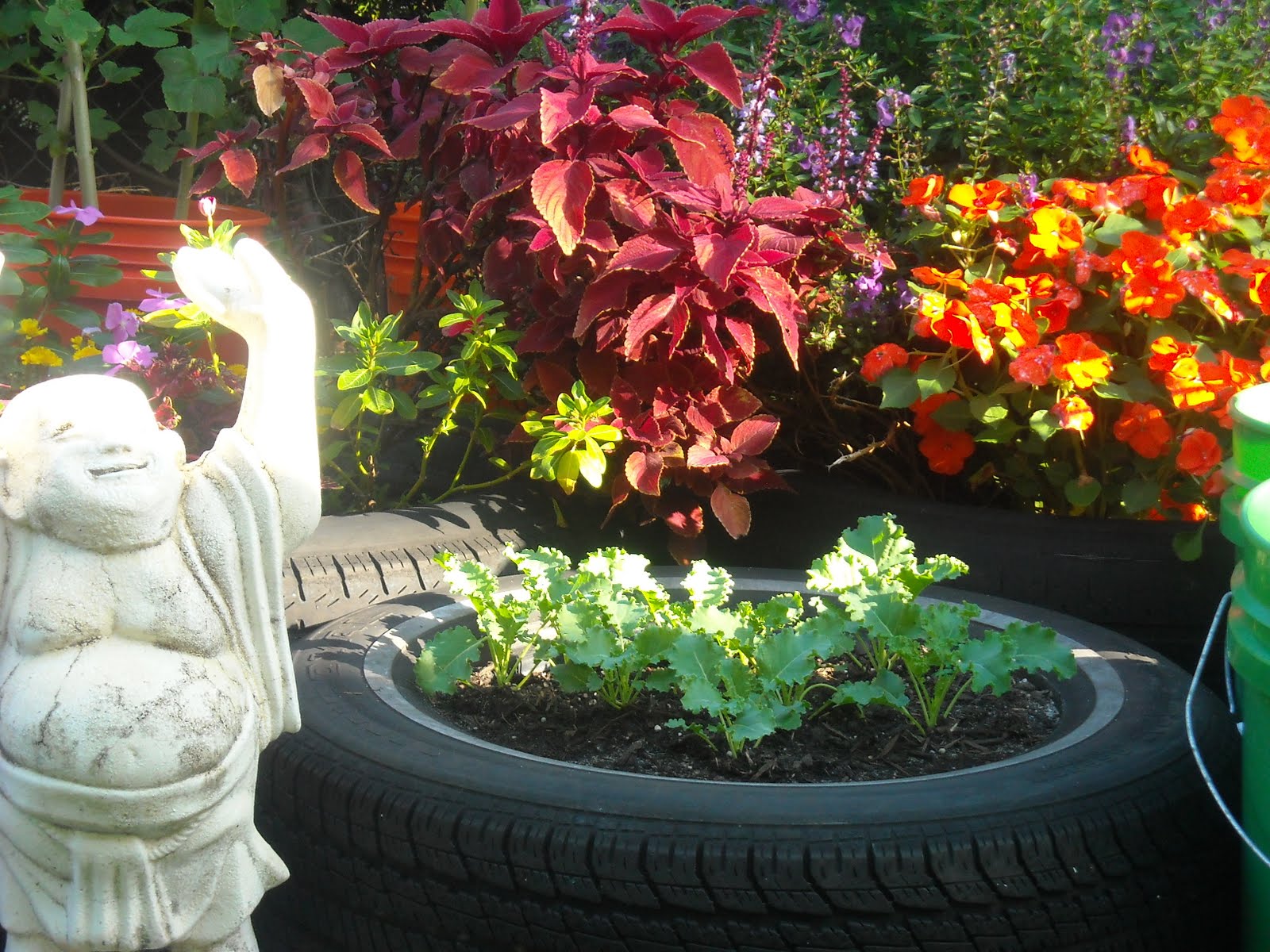 tire%2Bflowers%2B002.jpg